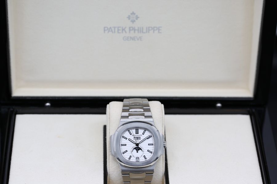 Patek Philippe Nautilus 5726/1A-010